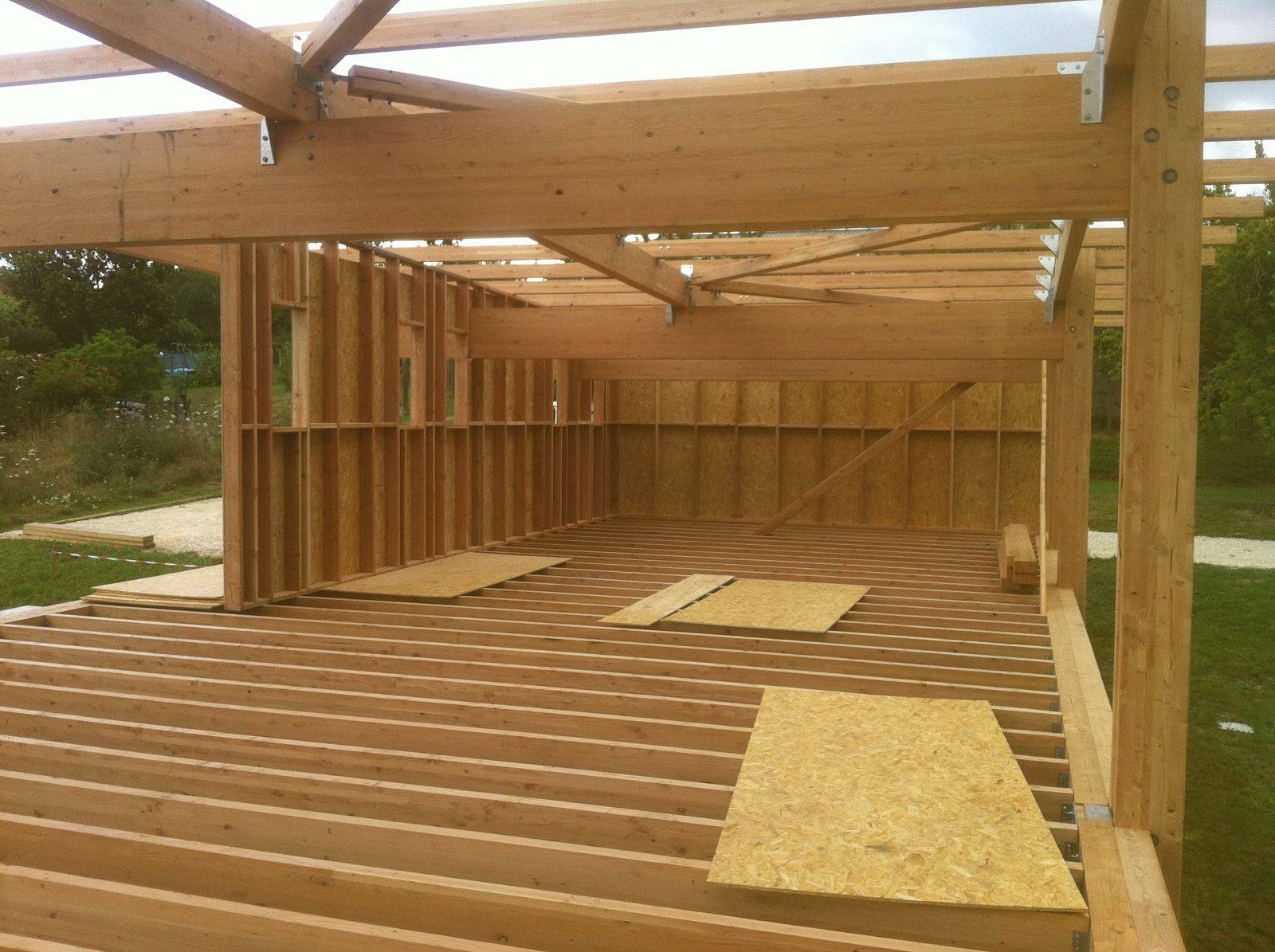 Montage de murs ossature bois