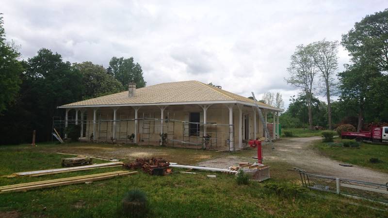 Pose d'un pare pluie sur toiture avec double lattage